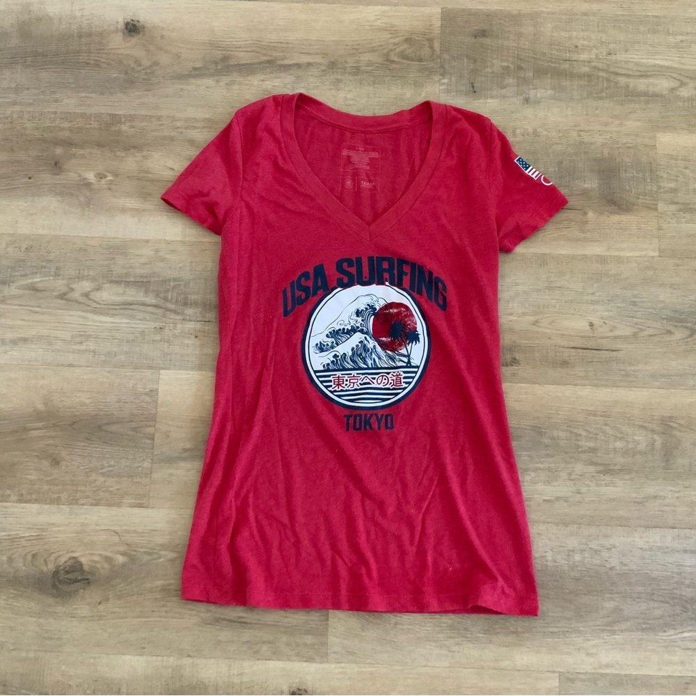 EUC Red USA Surfing Tokyo Women's Top